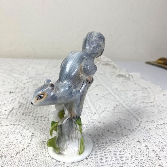 Squirrel by Royal Adderly Made In England Bone China - Picture 5 of 7